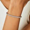 u8934633979_Place_the_bracelet_shown_in_the_image_onto_the_mo_2c43da7c-90b9-4557-bb1a-7fd330df9505_1